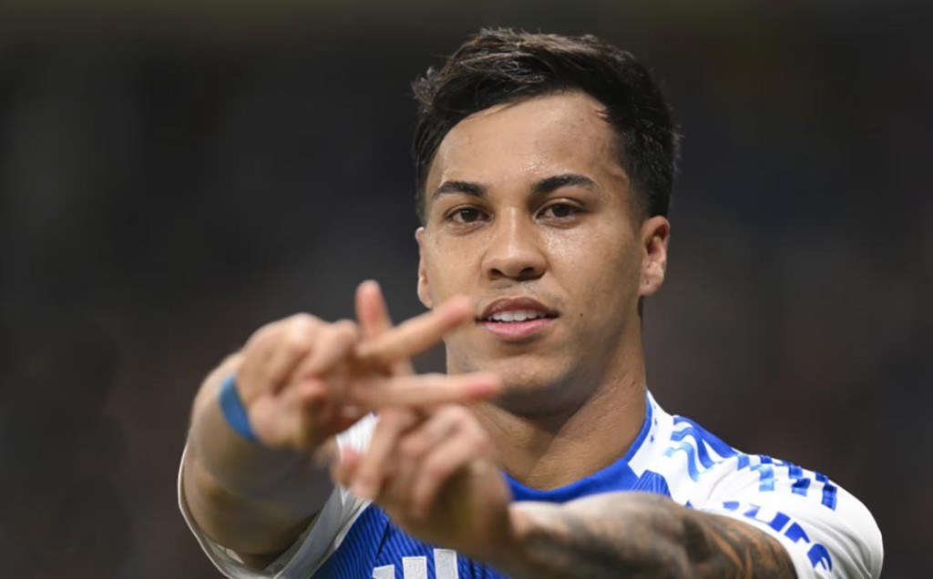 Cruzeiro bate o pé e recusa proposta milionária do Flamengo por Kaio Jorge